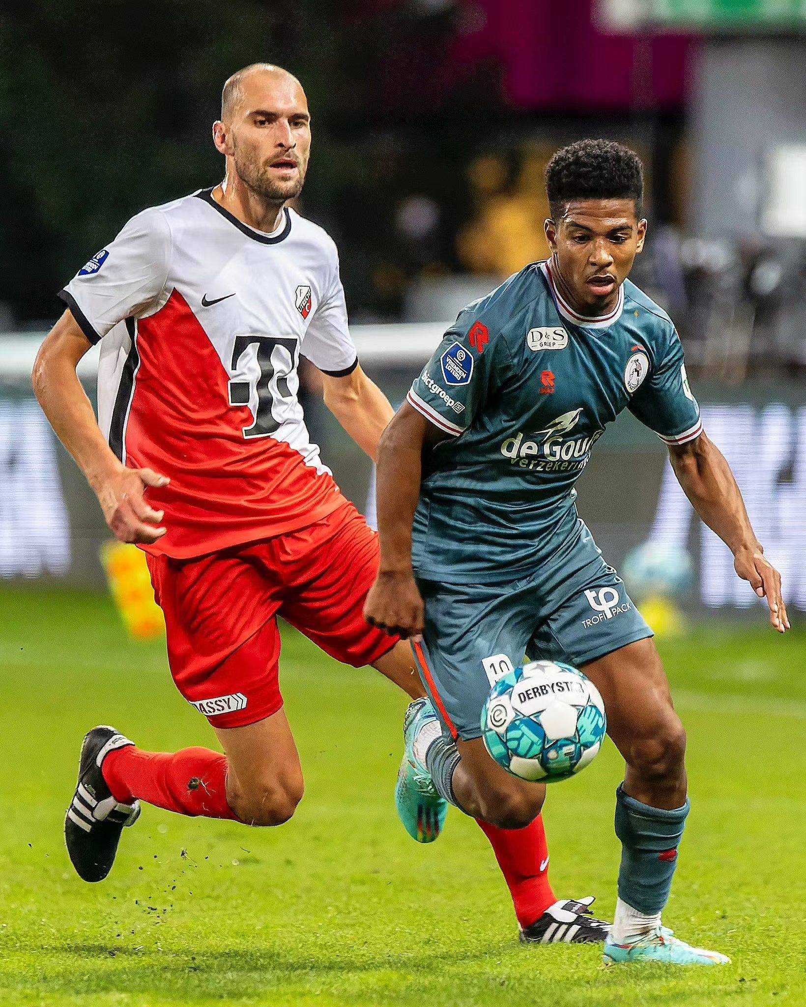 体育中并非 体育中并非